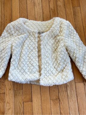 NWOT Faux Fur Cream Jacket